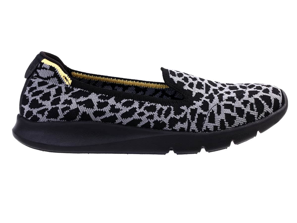 Spenco Epic Stretch Giraffe Women's Slip On Shoes - Image 13