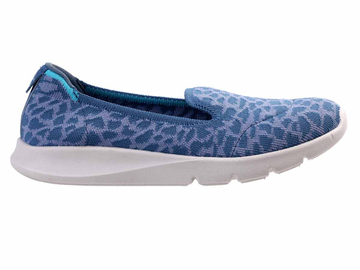 Spenco Epic Stretch Giraffe Women's Slip On Shoes - Image 8