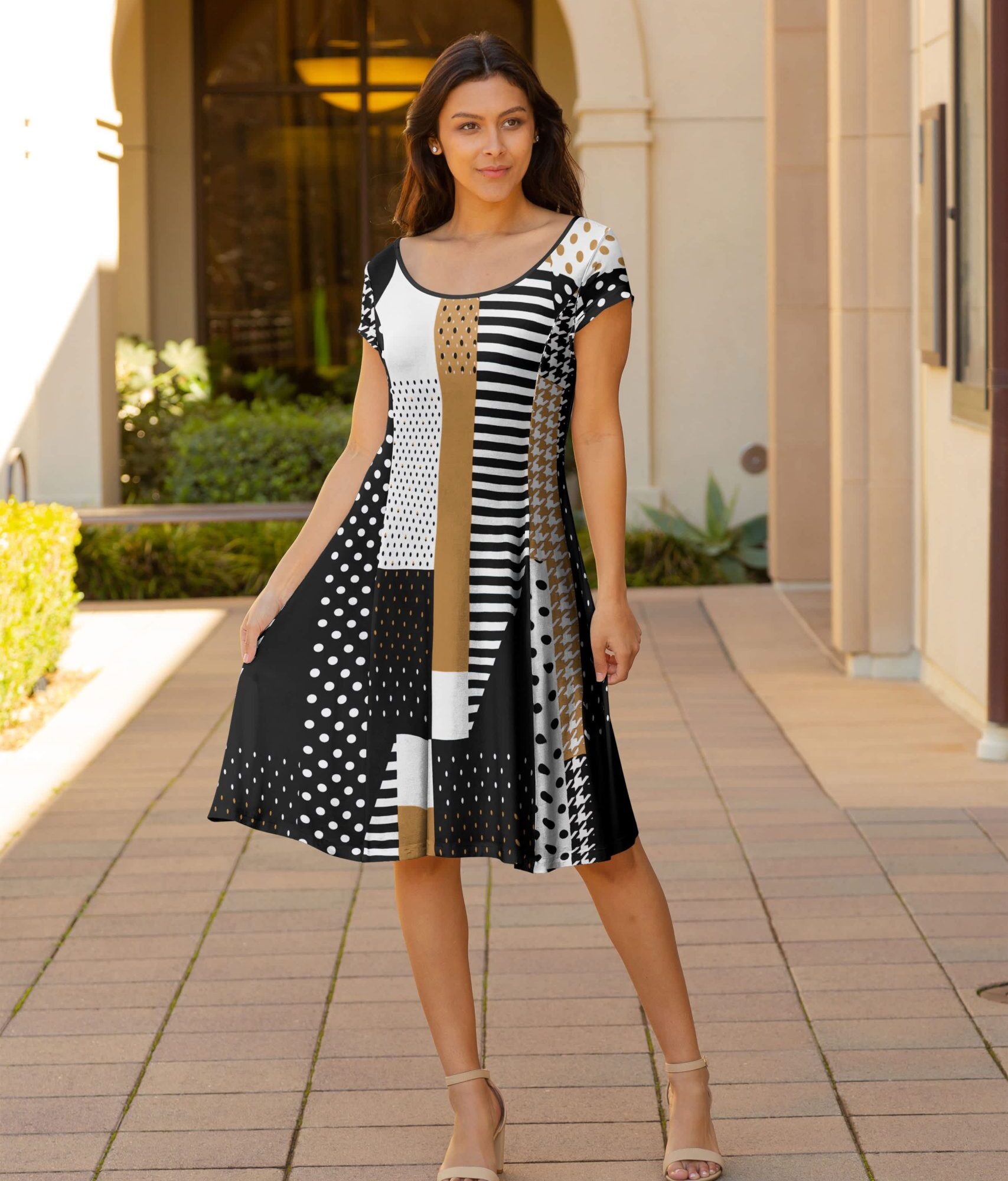 Lily by Firmiana Women's Cap Sleeve Short Dress Beige & Black Geometric