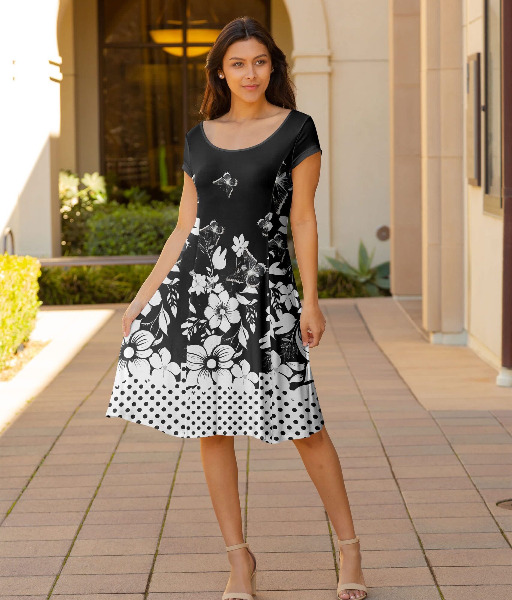 Lily by Firmiana Women's Cap Sleeve Short Dress Black & White Floral Border